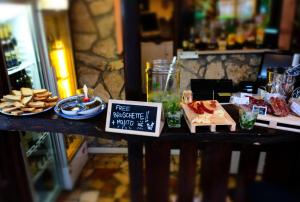 wiki hostel and greenvillage adults only