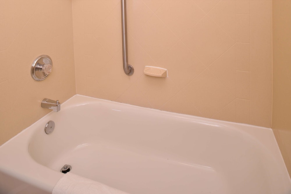 hampton inn by hilton litchfield