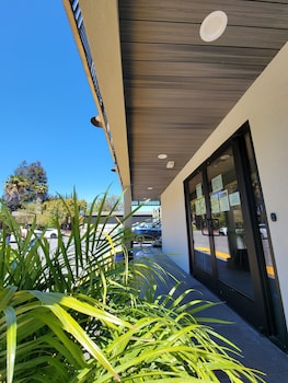 signature inn santa clara