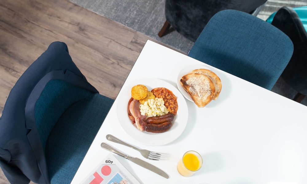 staybridge suites liverpool by ihg