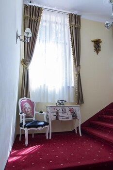 Barock Jimbolia,,2.5 star