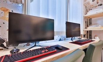 february hotel lions park daegu