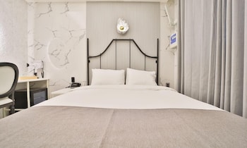 february hotel lions park daegu