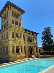 villa moorings