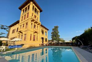 villa moorings