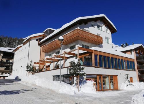 Conrad's Mountain Lodge,Silvaplana>>Sankt Moritz,4 star