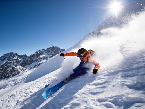 Conrad's Mountain Lodge,Silvaplana>>Sankt Moritz,4 star