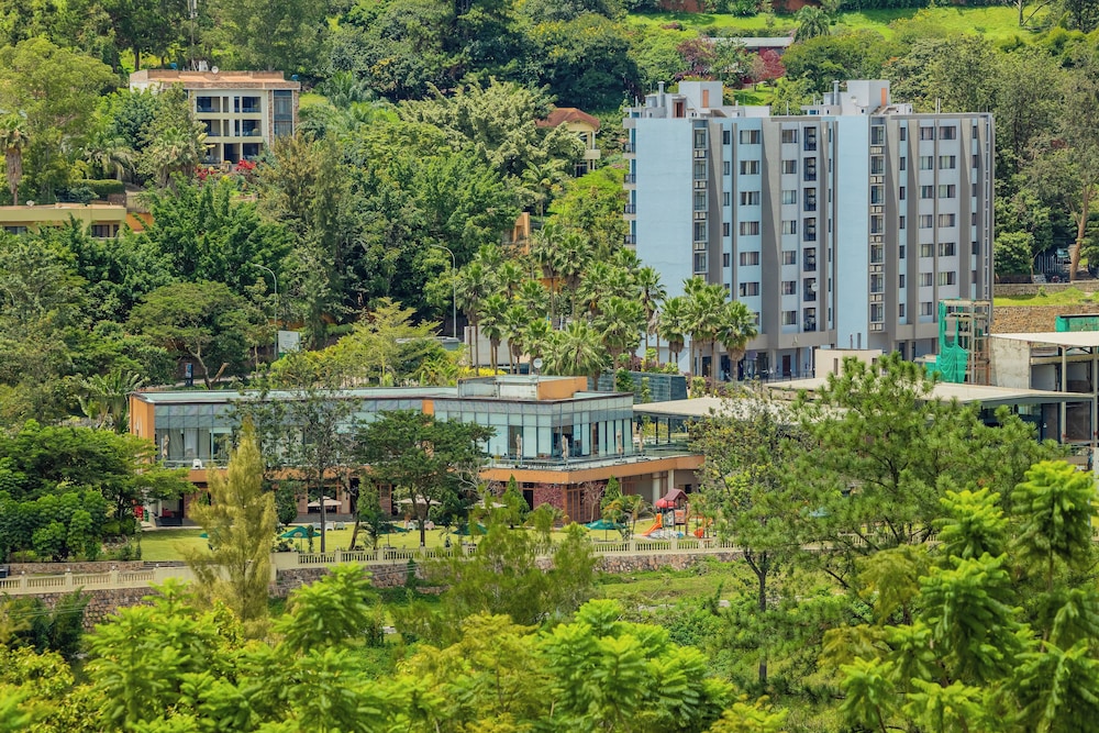 century park hotel and residences