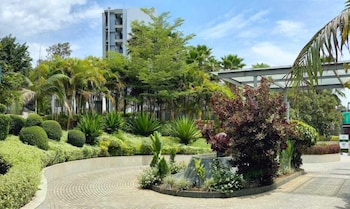 century park hotel and residences