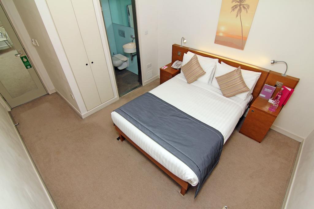 the memoir club formerly ambassadors bloomsbury