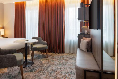 the memoir club formerly ambassadors bloomsbury