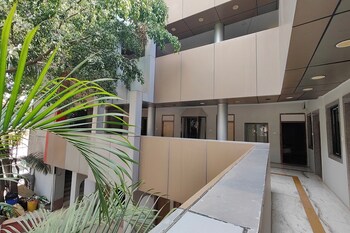 hotel maharaja international