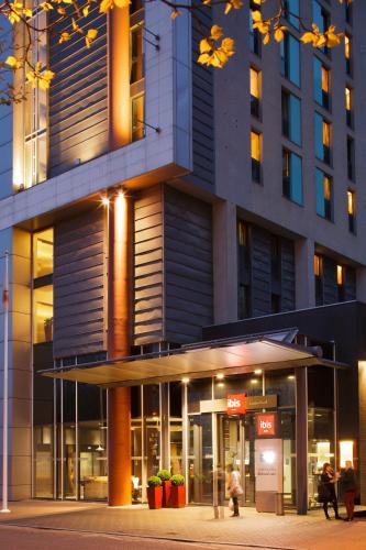 ibis london excel docklands