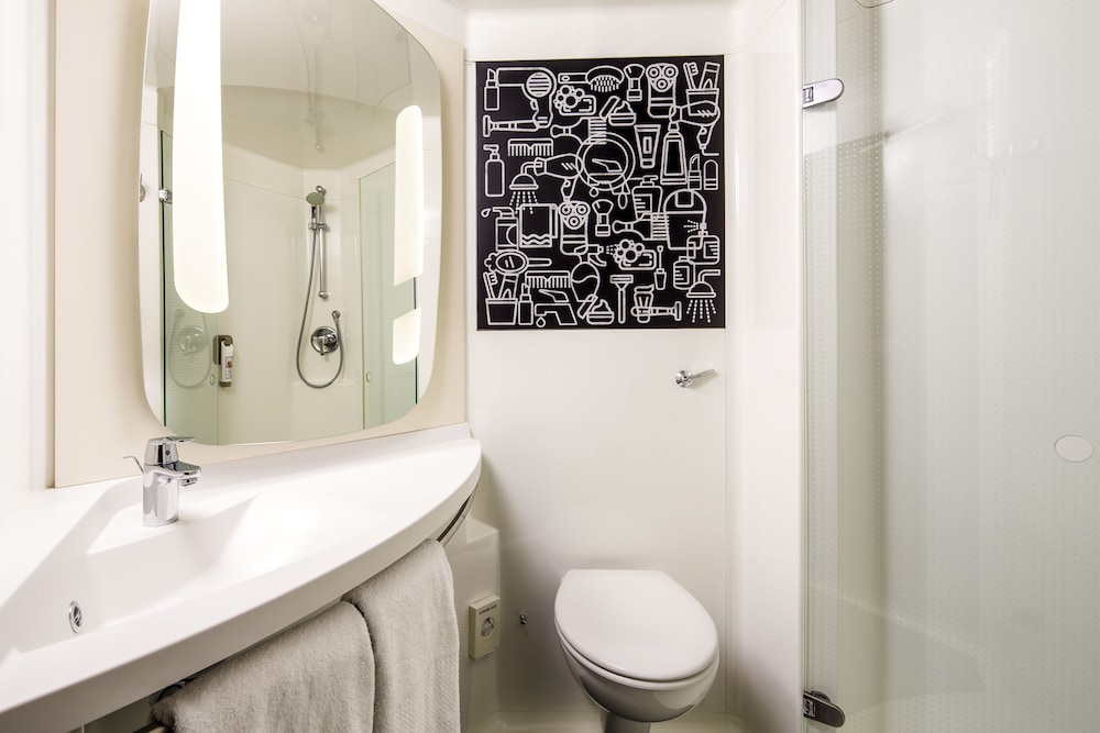 ibis london excel docklands