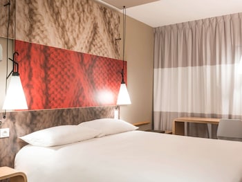 ibis london excel docklands