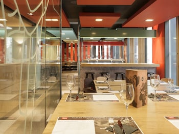 ibis london excel docklands