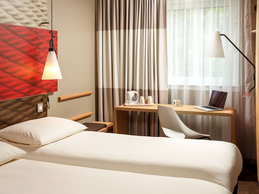 ibis london excel docklands