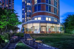 Radisson Blu Hotel, London Canary Wharf East,Canning Town>>Canary Wharf,4 star