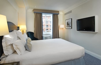 the waldorf hilton london