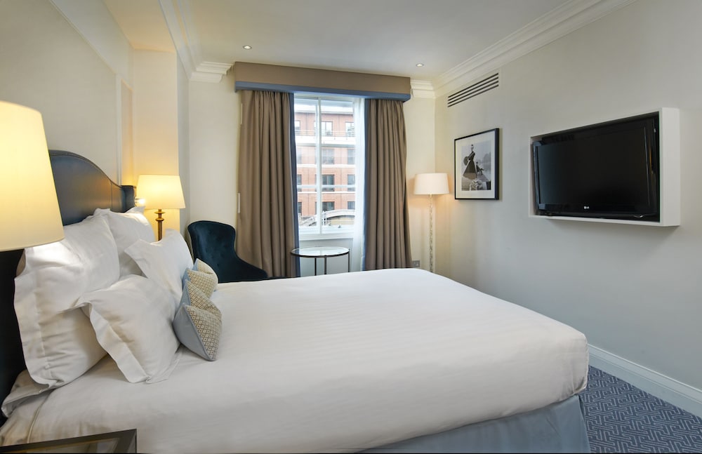 the waldorf hilton london