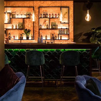 the waldorf hilton london