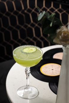 the waldorf hilton london