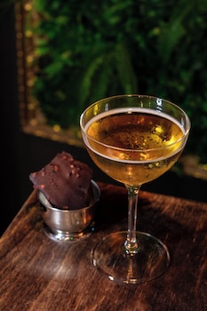 the waldorf hilton london