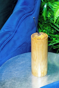 the waldorf hilton london