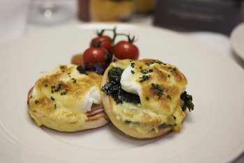 the waldorf hilton london