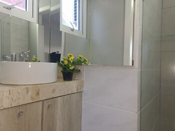 duplex 02 suites cond fechado 08 p