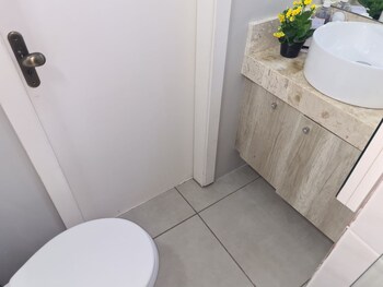 duplex 02 suites cond fechado 08 p