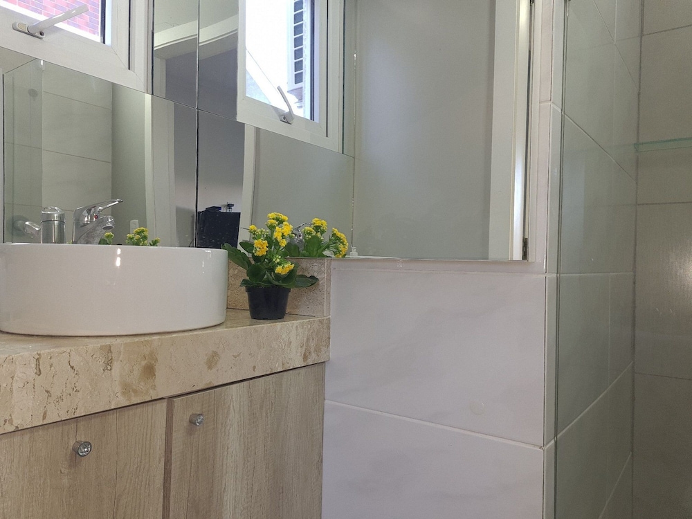 duplex 02 suites cond fechado 08 p