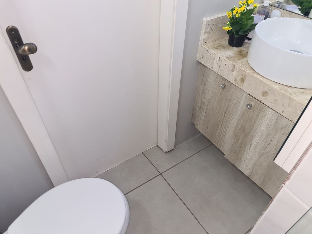 duplex 02 suites cond fechado 08 p