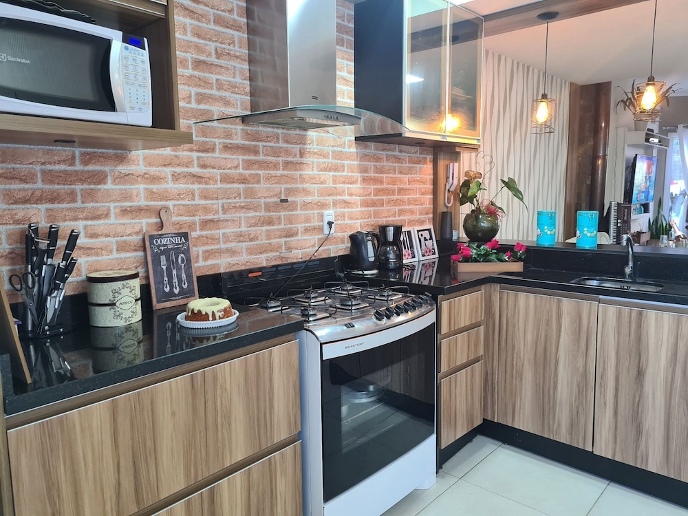 duplex 02 suites cond fechado 08 p