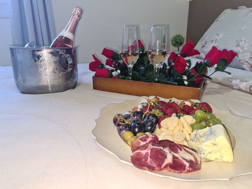 duplex 02 suites cond fechado 08 p