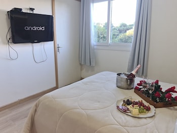 duplex 02 suites cond fechado 08 p