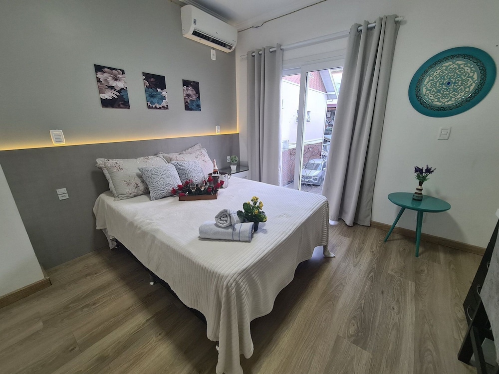 duplex 02 suites cond fechado 08 p