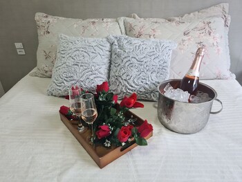 duplex 02 suites cond fechado 08 p