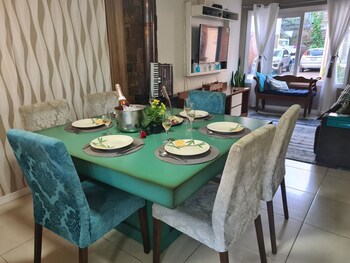 duplex 02 suites cond fechado 08 p