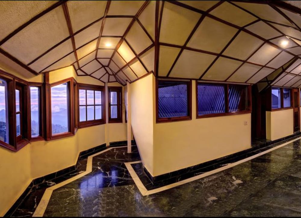 summit le royale hotel shimla