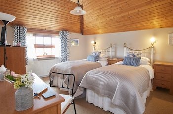 The Dairy Barns,Mundesley>>Hickling,4 star