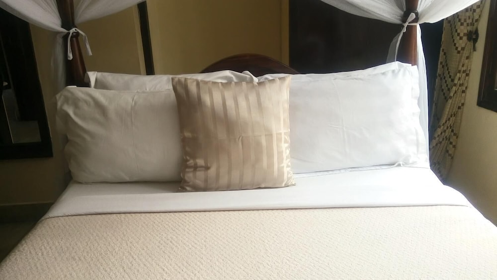 transit motel ukonga