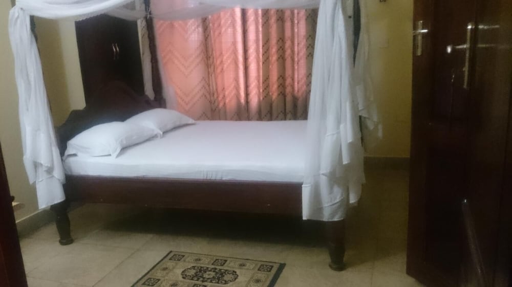 transit motel ukonga