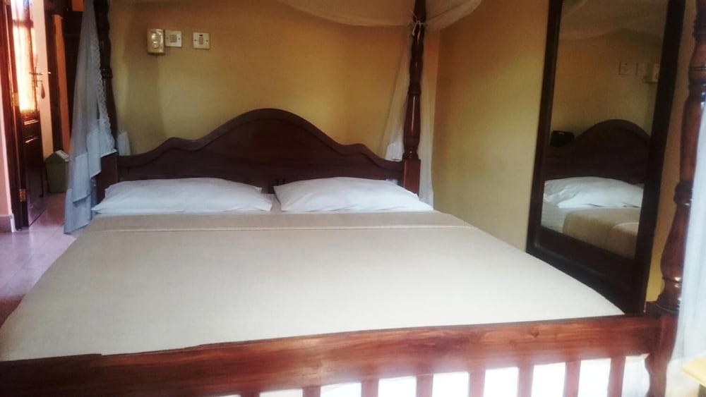 transit motel ukonga