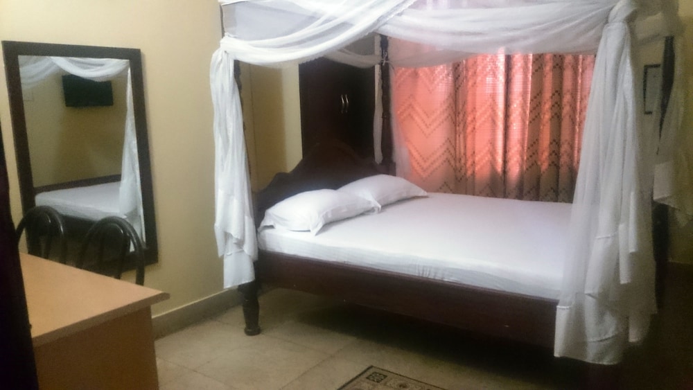 transit motel ukonga