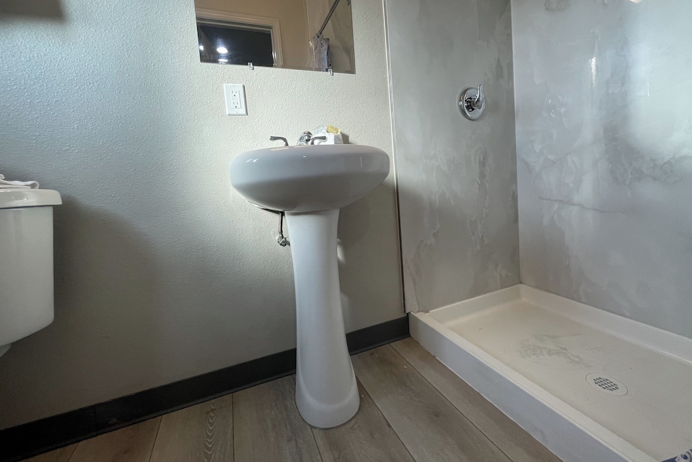 big 7 motel chula vista i 5