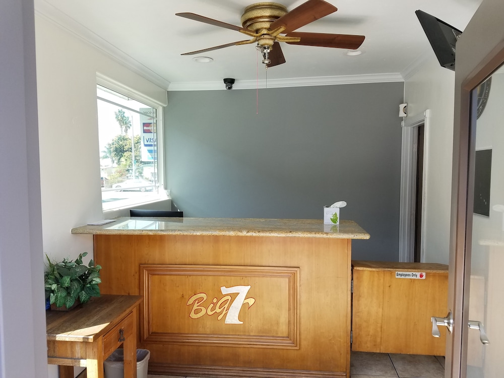 big 7 motel chula vista i 5