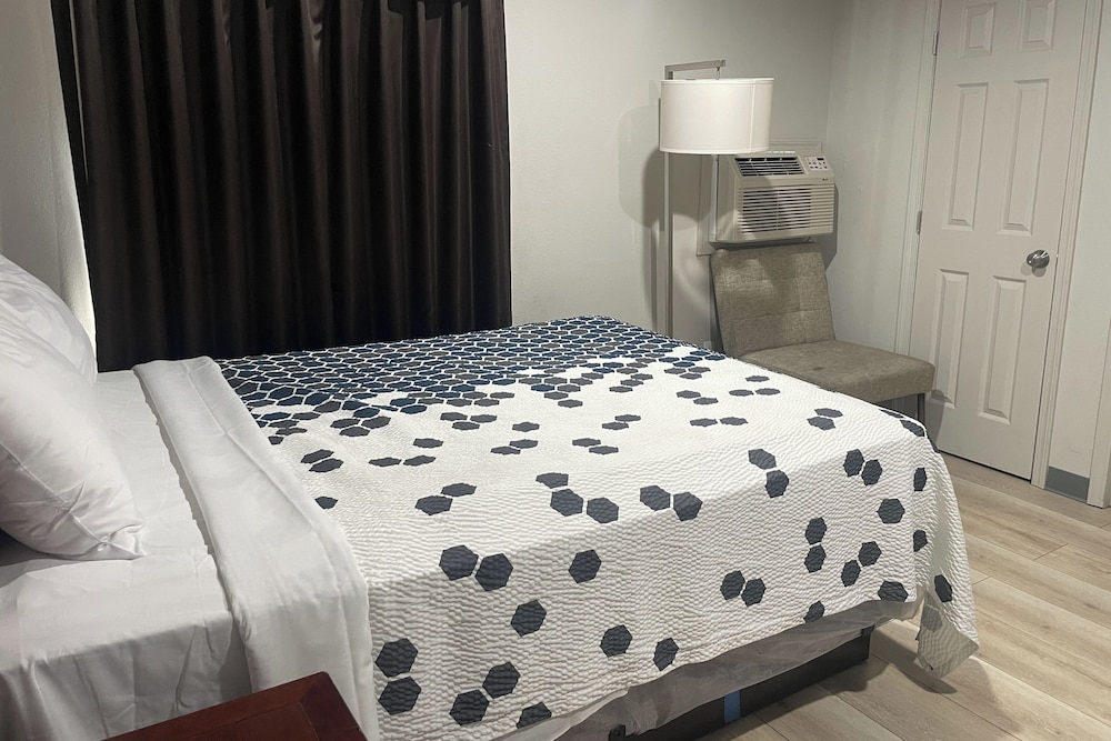 big 7 motel chula vista i 5