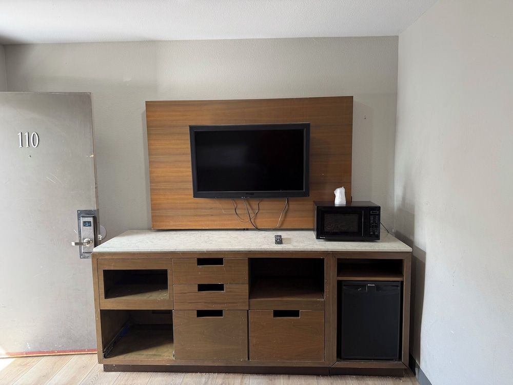 big 7 motel chula vista i 5