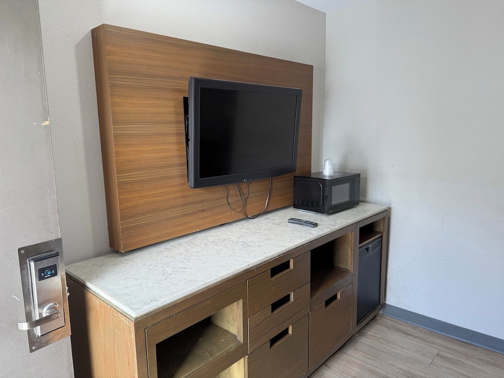 big 7 motel chula vista i 5